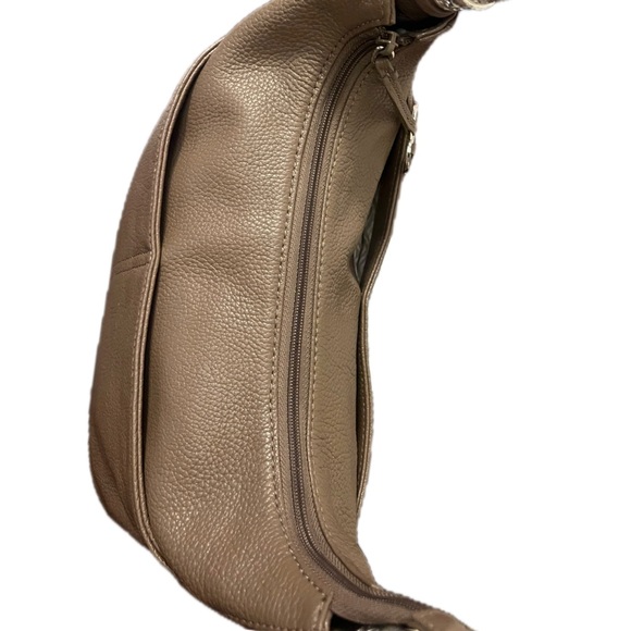 Brighton Barbados Ziptop Hobo Brown - Picture 7 of 13